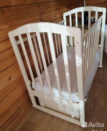 Кроватка с комодом пеленальным