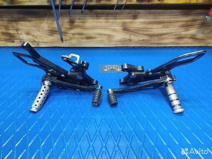 Кронштейны подножек Kawasaki ZX636 Ninja ZX-6R 05