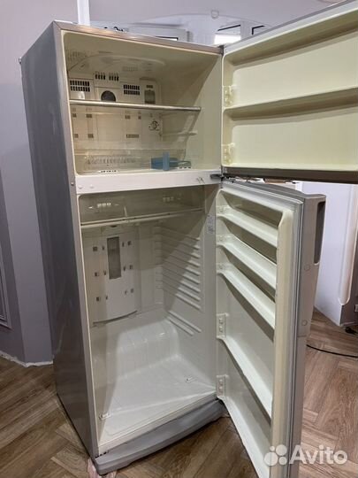 Холодильник sharp model SJ-68L-A2S