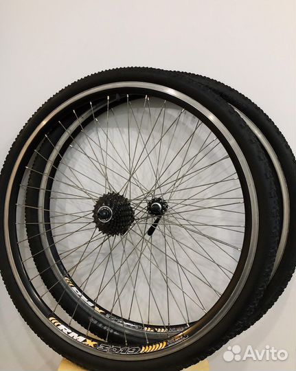 Шоссейные колеса 28’ 700x40c и система с кареткой