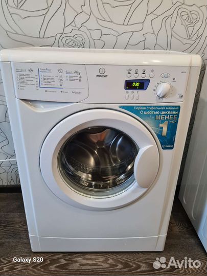 Стиральная машина indesit