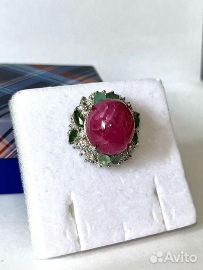 Серебряное кольцо с мадагаскарским рубином
