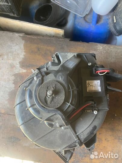 Моторчик Печки в Сборе на бмв