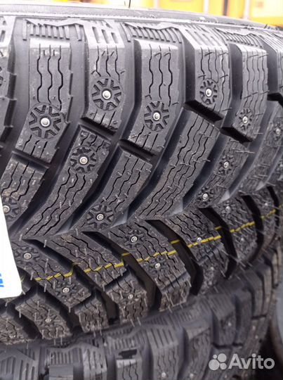 Michelin X-Ice North 4 215/65 R17 103T