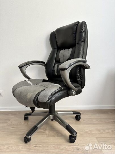 Компьютерное кресло руководителя бу