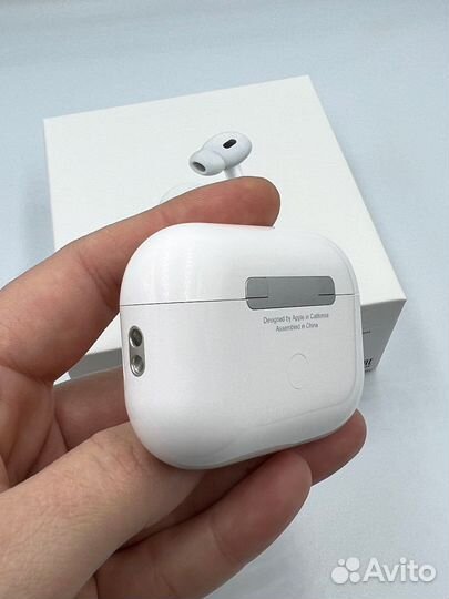 AirPods Pro 2 с шумоподавлением