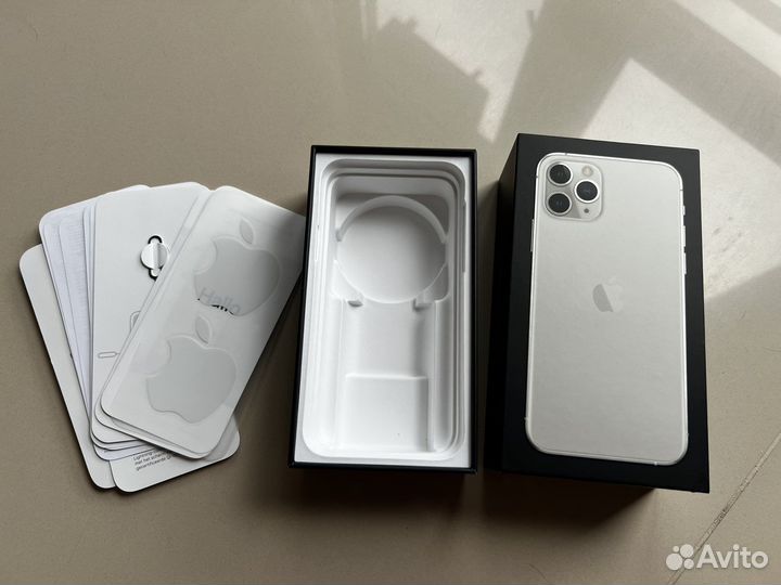 Коробка от iPhone 11