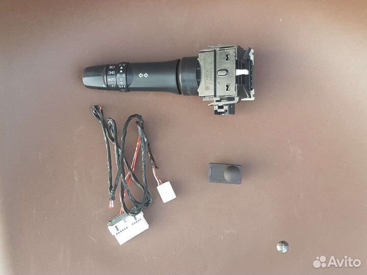 Mitsubishi Комплект для установки автосвета