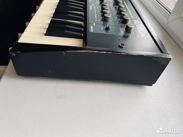 Алиса 1377 - Советский Аналоговый Синтезатор