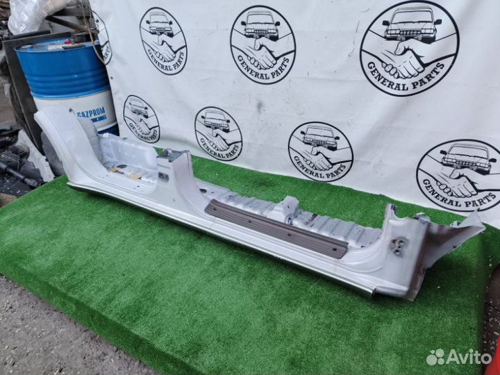 Порог кузова правый Toyota Land Cruiser Prado