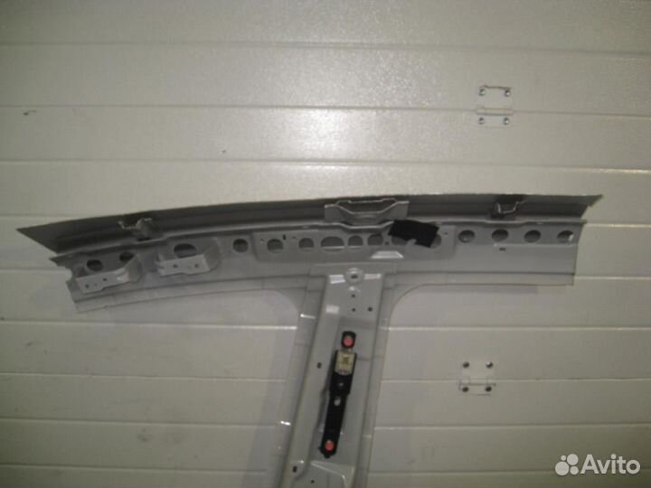 Стойка кузова правая Citroen C-Crosser 2012