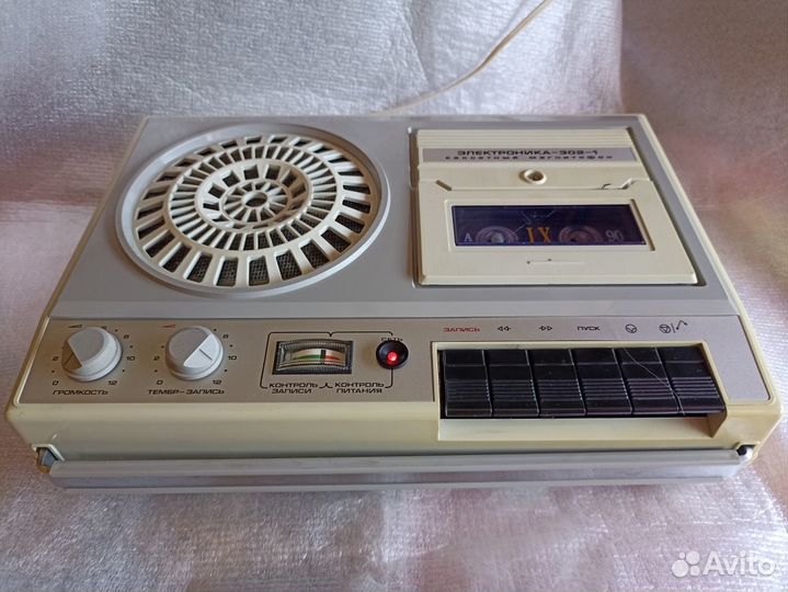 Кассетный магнитофон Электроника 302-1 91г. серый