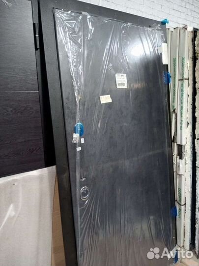 Двери 96 см новые