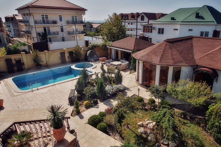 Дом 289 м² на участке 18 сот.