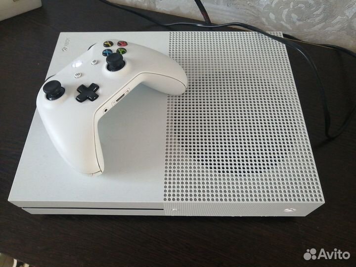 Xbox one 1 тб