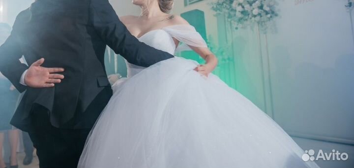 Свадебное платье 42 44