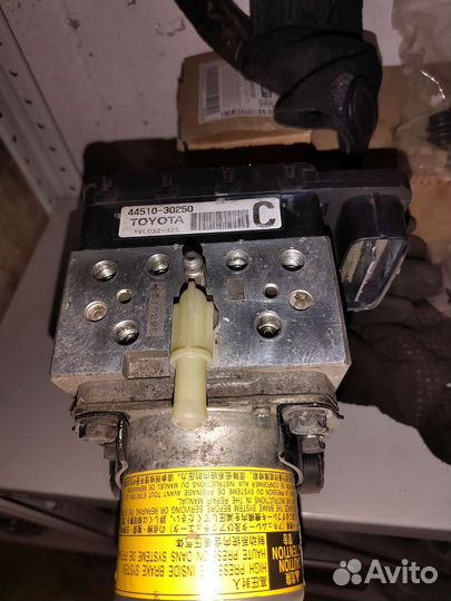 Продам блок ABS Toyota 44510-30250