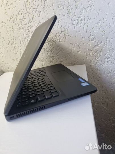 Dell Latitude E7270 i5/8/128/touch IPS