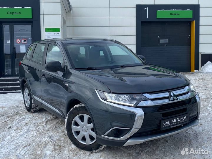 Mitsubishi Outlander 2.0 CVT, 2017, 60 575 км