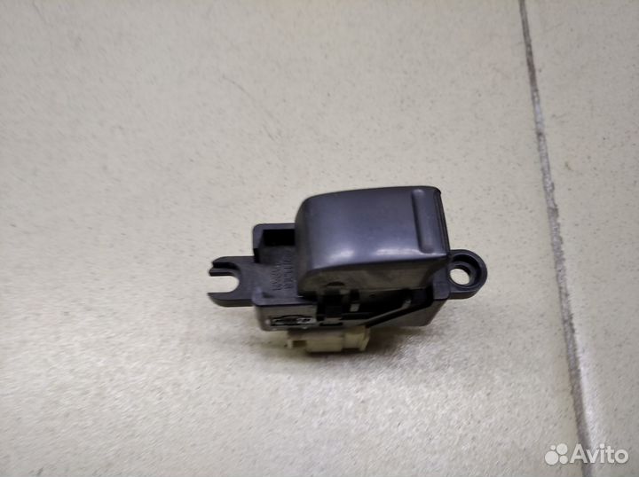 Кнопка стеклоподъемника Almera N16 2000-2006