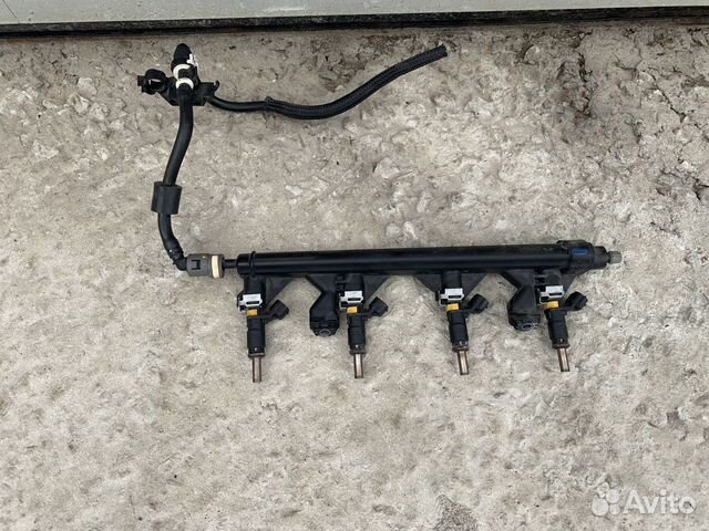 Peugeot 308 1.6 EP6 - Топливная рампа в сборе