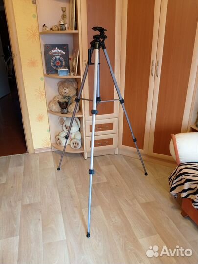 Штатив для фотоаппарата профессиональный