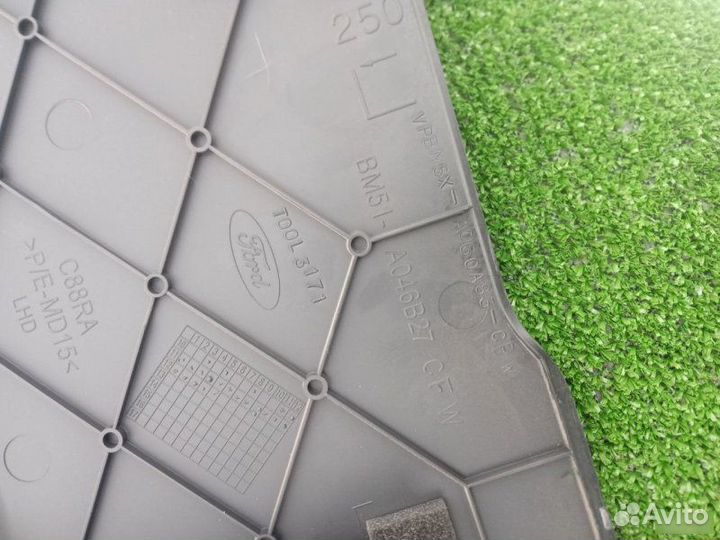 Центральная консоль Ford Focus 2012