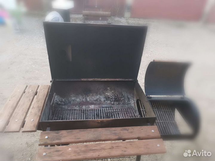 Гриль-барбекю Char Griller