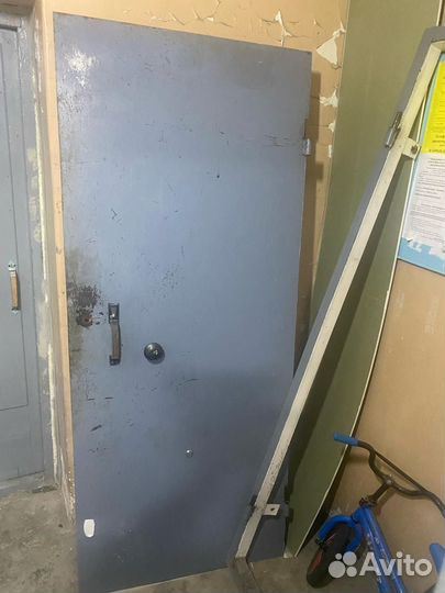 Дверь металлическая