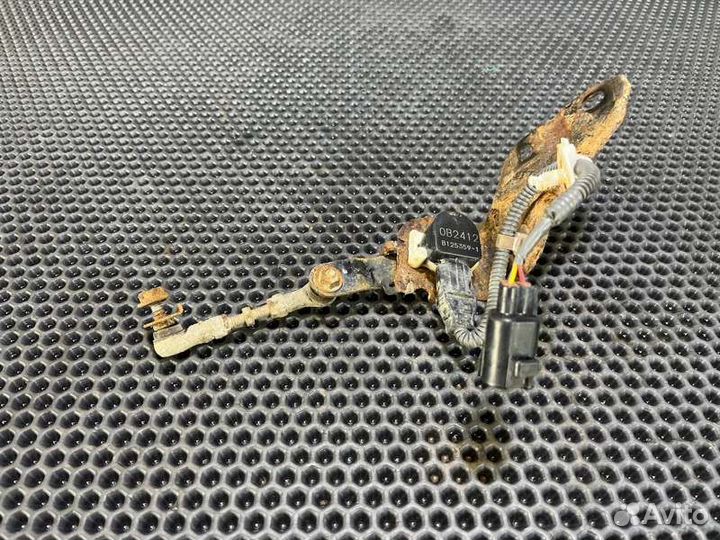 Датчик высоты подвески лев. зад. Lexus GX460