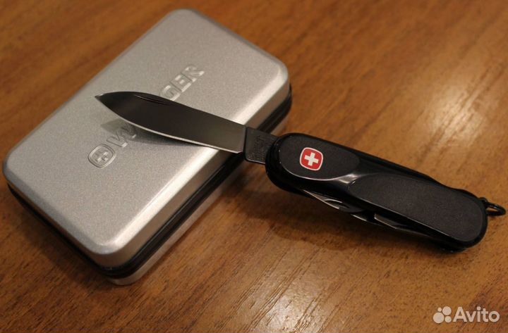 Подарочный кейс для армейского ножа Wenger металл