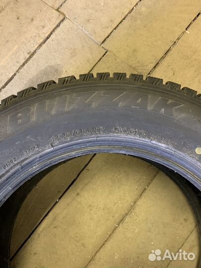 Bridgestone Blizzak Ice 225/65 R17 106T