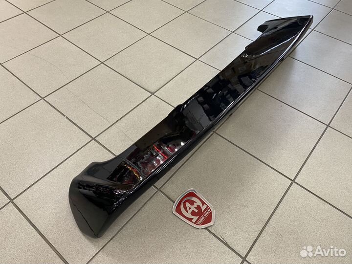 Спойлер чёрный без стопа /крепежа Land Cruiser 100