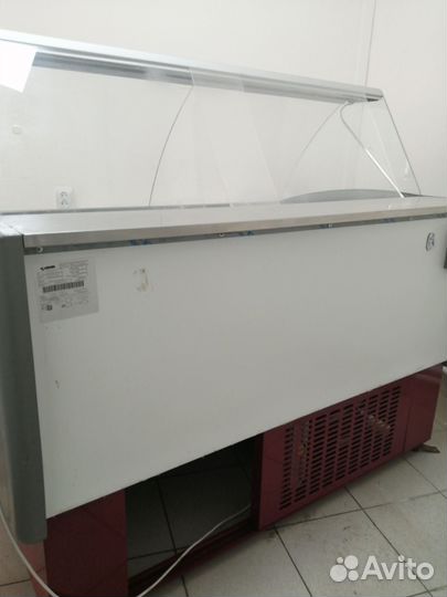 Морозильная витрина