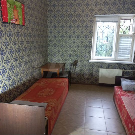 2-к. квартира, 53 м², 1/2 эт.