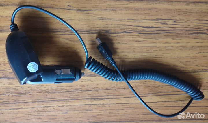 Зарядное устройство