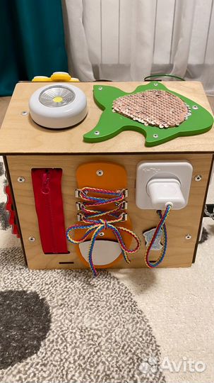 Бизиборд домик