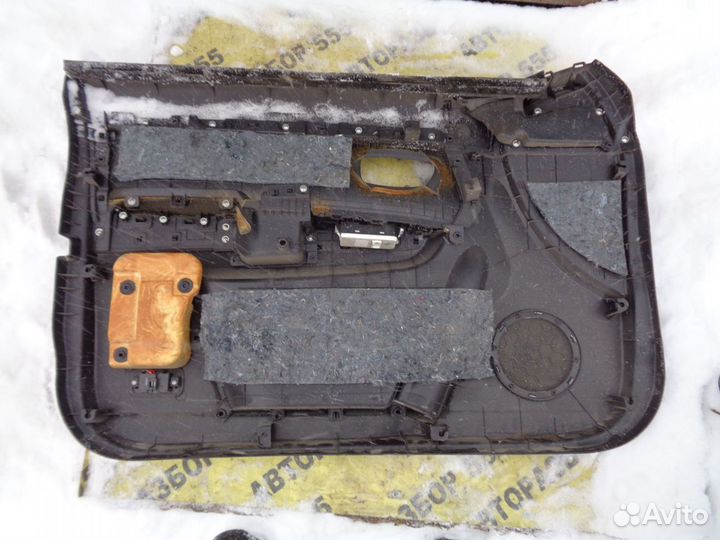 Обшивка передней правой двери Great Wall Hover H5