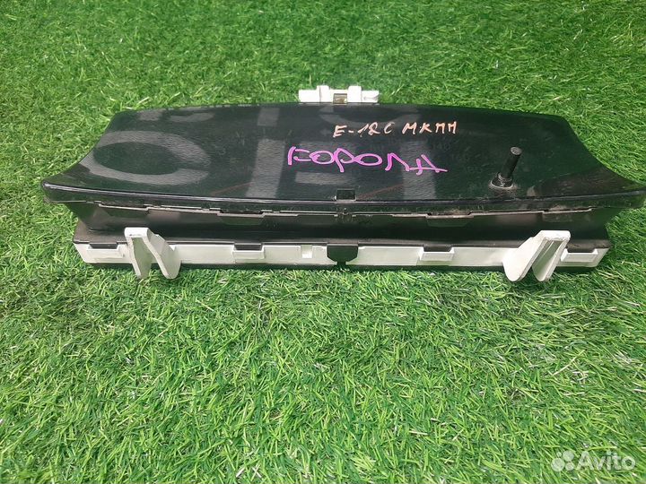 В наличии: Панель приборов Toyota Corolla IX E120