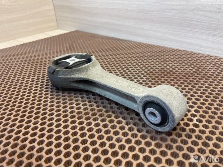 Опора двигателя задняя Volkswagen Polo