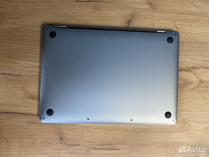 Apple MacBook Pro 13 2017, i5/ 8Gb/ 128 Gb