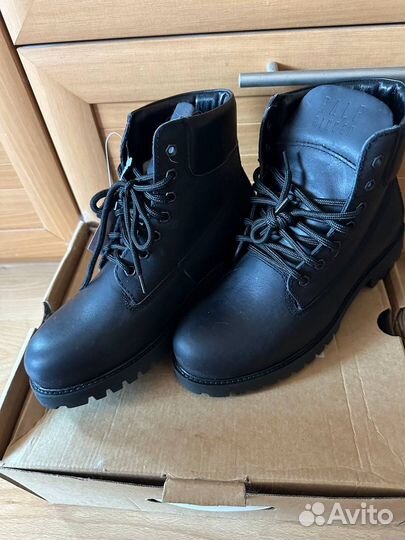 Ботинки мужские зимние новые 40 размер