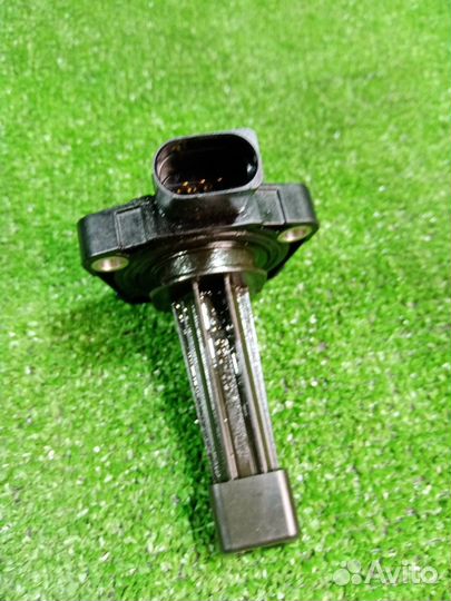 Датчик уровня масла Volkswagen Golf 6 cbzb (1.2T)