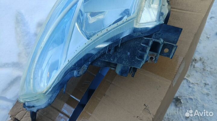 Фара передняя правая Nissan Teana j32