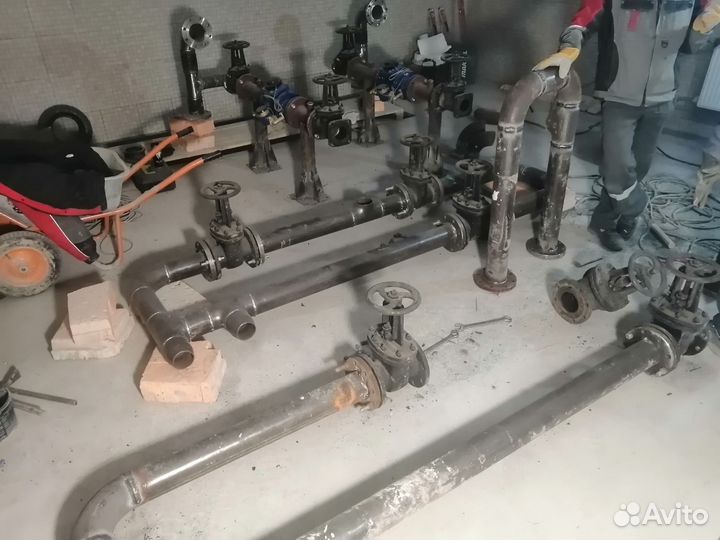 Монтаж систем отопления и водоснабжения