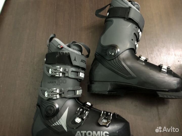 Горнолыжные ботинки 27.5 atomic