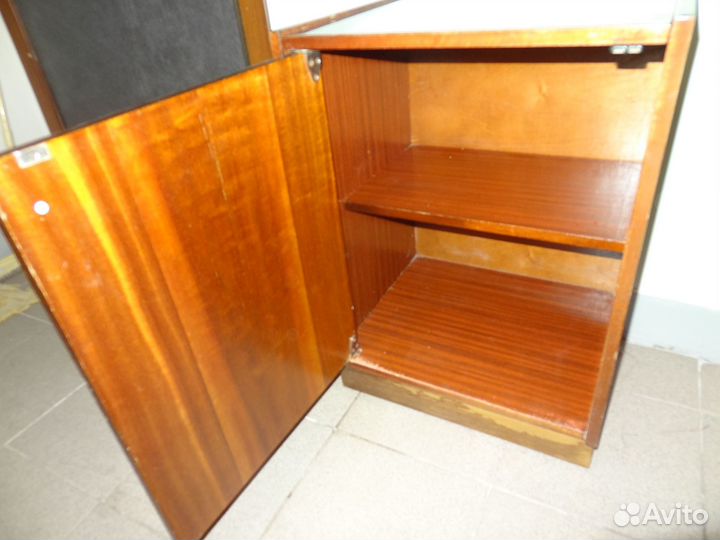 Тумбочка прикроватная бу