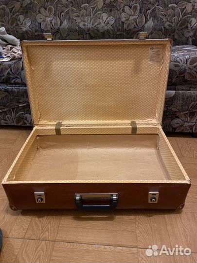 Чемодан советский