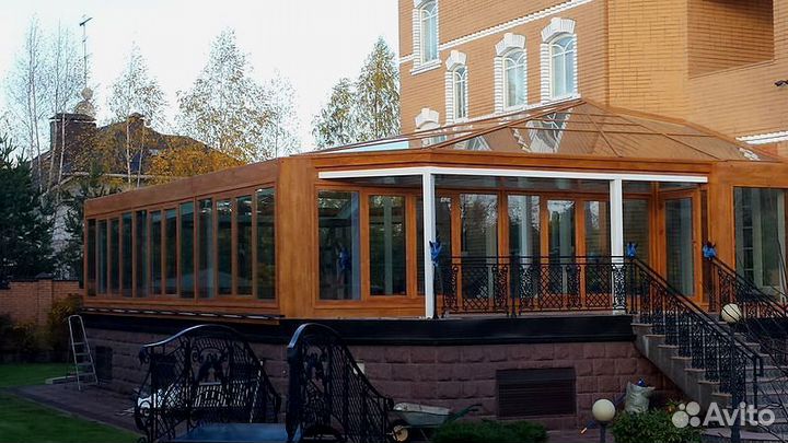 Безрамное остекление веранд беседок и террас