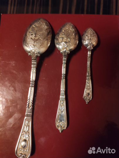 Серебряные столовые приборы.Набор из трёх штук